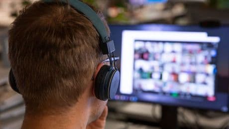 Arbeit: Online-Konferenzen bedeuten für viele noch immer Stress