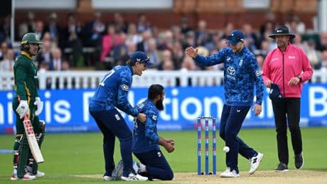 ODI: England face record chase to take series to a decider as South Africa batters impress