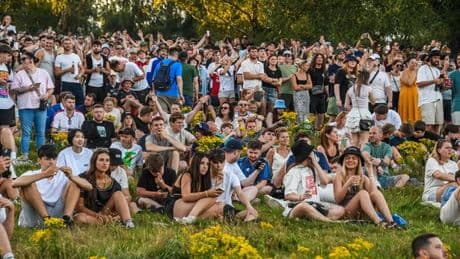 Oasis fans livid as Heaton Park's Gallagher Hill shut down by 'kill joys'