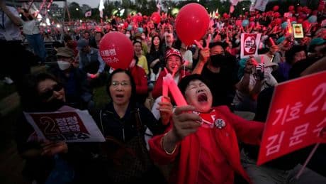 AP PHOTOS: South Koreans brace for a pivotal snap presidential election