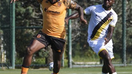 Hull City, İstanbulspor'u devirdi