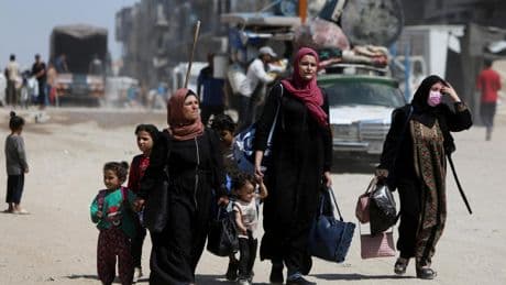 La organización encargada del reparto de ayuda humanitaria en Gaza mantiene cerrados los puntos de distribución