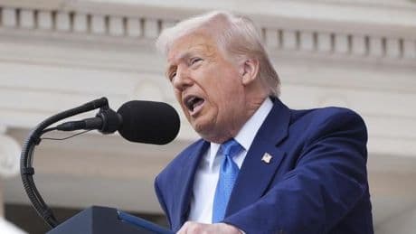 Trump verschärft Ton gegen Kreml-Chef – Putin „spielt mit dem Feuer“