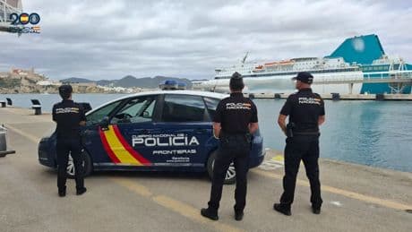 Detenida una pareja tras irse de un crucero en Ibiza sin pagar una factura de más de 3.000 euros