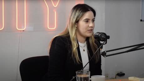 María Esclapez, psicóloga, sobre cómo evitar relaciones tóxicas: “Si actúas conforme al miedo, estoy segura de que te vas a equivocar”