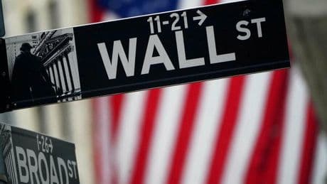 Dow Jones, S&P 500, Nasdaq: Unternehmen streichen überraschend Stellen – Wall Street fester