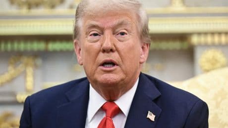 Donald Trump promet des taxes «assez importantes» sur les semiconducteurs