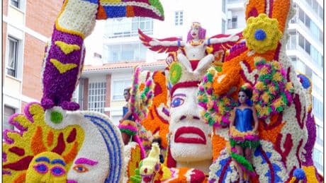 Este es el pueblo de Cantabria que celebra una batalla de flores para finalizar el verano