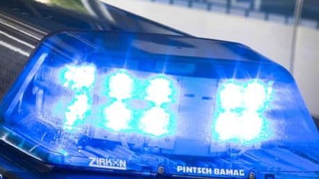 Rheinland-Pfalz: Auto gegen Baum geprallt – 17-Jährige stirbt