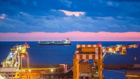 Ex Ilva, Urso tira dritto. I big dell’acciaio a Roma per i forni elettrici