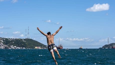 İstanbul'da hava sıcaklığı 30 dereceye dayanacak