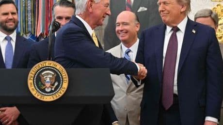 Donald Trump: US-Präsident verlegt Space Command nach Alabama und will eine Eilentscheidung zu seinen Zöllen
