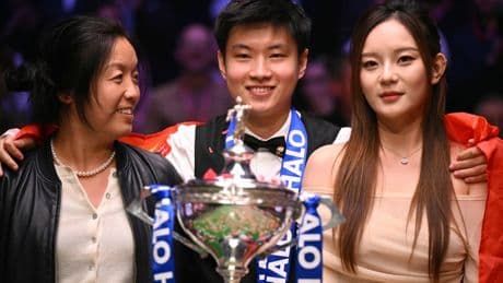 Emotional Zhao Xintong shares touching moment with rarely-seen girlfriend after World Snooker Championship triumph