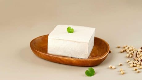 Fleischersatz: „Die Deutschen lieben ihre Wurst nunmal“ - Wie dieser Tofu-Hersteller dem Kulturkampf ums Fleisch trotzt