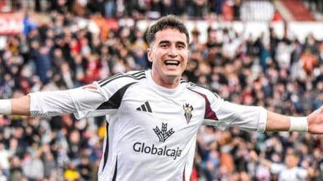 Jon Morcillo confirma que quiere quedarse en el Albacete y cumplir su contrato