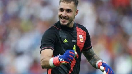 El Villarreal quiere repatriar a Arnau Tenas