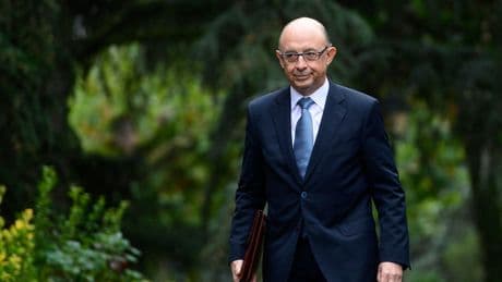 La consultora que fundó Montoro "niega rotundamente" haber pagado a ningún funcionario o autoridad