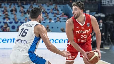 EuroBasket 2025’te Türkiye, Yunanistan karşısında devreyi önde kapattı