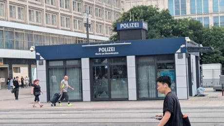 Polizei und Feuerwehr sollen bald selbst ihre Wachen malern