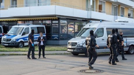 Uhingen bei Stuttgart: Messerangriff auf Hochzeitsfeier – Polizei
