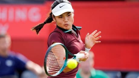 Raducanu vs Zheng LIVE: Latest score and updates from Queen's Club quarter-final