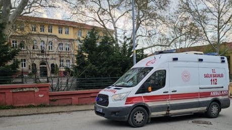 Kütahya’da  okul servis minibüsleri çarpıştı; 5’i çocuk, 7 yaralı