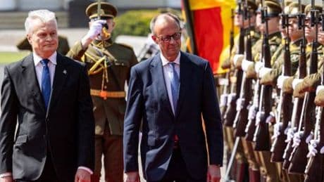 Litauen: Friedrich Merz versichert Litauen deutsche Hilfe bei russischer Bedrohung
