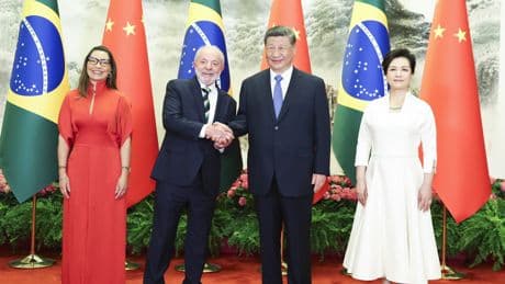 Brasil planea emitir 'bonos panda' para reforzar sus lazos con China