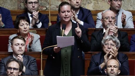 Rima Hassan retenue en Israël : à l’Assemblée, les Insoumis crient leur indignation lors des questions au gouvernement