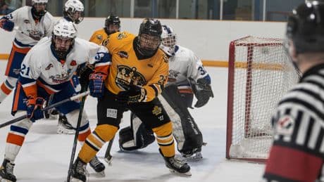 Southern Alberta hockey player dies after falling from Calgary highrise