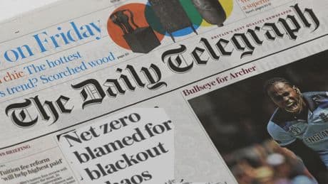 El apagón se debió a un "experimento del Gobierno de España" con las renovables, según el Telegraph