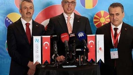 Bakan Memişoğlu'ndan deprem açıklaması: Şu anda hastanelerimizde 32 yaralımız var