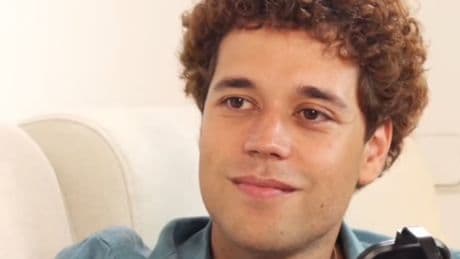 Adrián Chico, psicólogo: “Cuando acabas de salir de una relación que te ha dejado muy tocado emocionalmente, aunque aparezca una persona que te encante, no tienes espacio para ella; primero debes hacer la 'digestión emocional'”