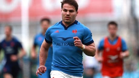 Rugby : en vidéo l’impressionnante progression d’Antoine Dupont, en pleine rééducation