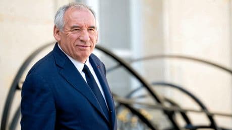 AME : le très symbolique coup de poker de François Bayrou