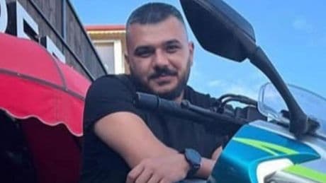Ankara'da feci kaza! 2 aracın arasına sıkışan motosiklet sürücüsü yaşamını yitirdi