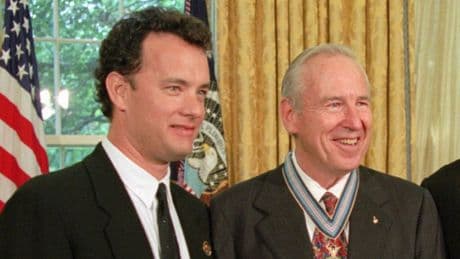 Tom Hanks: Hollywoodstar trauert in Statement um Jim Lovell