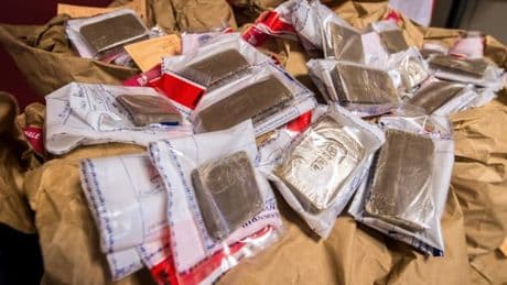 Ain: un trentenaire interpellé avec 300 kg de cannabis sur une aire d'autoroute