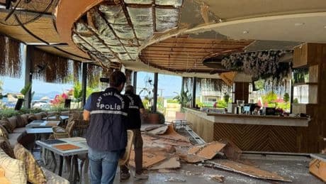 Fethiye'de restoranın tavanı çöktü: 5 yaralı