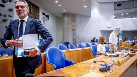 Geblesseerd kabinet kan door, maar mag alleen op winkel passen: ’Een bende, chaos, stuurloos’