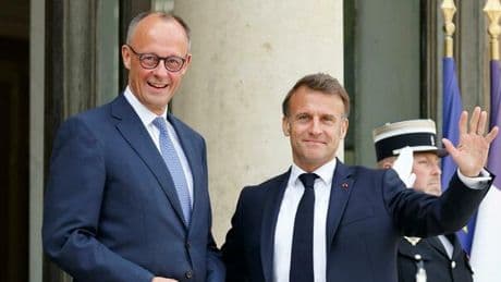 Guerra Ucraina, Macron annuncia consiglio Difesa comune Francia-Germania. «Rispondiamo alle sfide dell'Europa»
