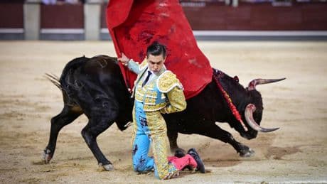 El mexicano Bruno Aloi triunfa en una final de Las Ventas convertida en encerrona: Plaza 1 anuncia a la terna en Otoño