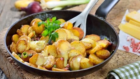 Sternekoch Alexander Herrmann verrät: So werden Bratkartoffeln immer knusprig