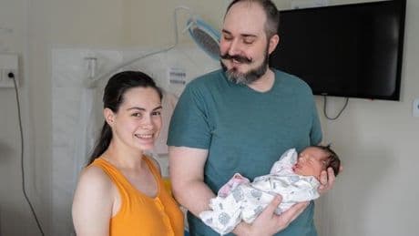 „Lebensversicherung“ im Krieg: Für Baby Justin gab es einen Plan B