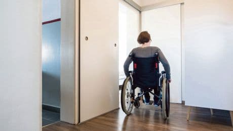 Entre handicap et méandres administratifs, la double peine de la sclérose en plaques