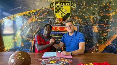 Göztepe Junior Olaitan Ishola ile imzaladı