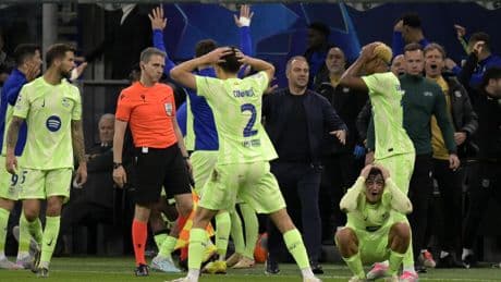 Inter Milan-FC Barcelone : «Pas la première fois avec cet arbitre», «il s’est trompé», Flick et ses joueurs l’ont mauvaise après leur sortie de route