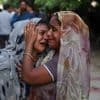 Live vliegramp India | Dodental stijgt naar 290, zo'n 50 mensen buiten vliegtuig omgekomen