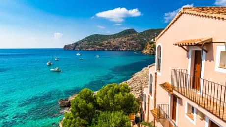 El seguro que debes contratar para evitar sustos si alquilas tu casa en verano