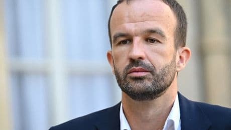 Islamisme: Manuel Bompard juge Emmanuel Macron "complotiste" et les idées de Gabriel Attal "pitoyables